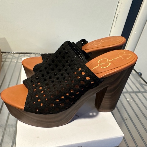 NEW Jessica Simpson Black Woven Mules - Picture 3 of 6